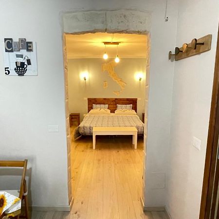 Trevisani Central Station Apartment Bari Exterior photo